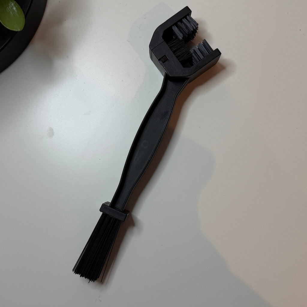 Chain Brush