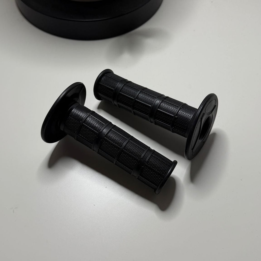 Motorcycle handlebar grips
